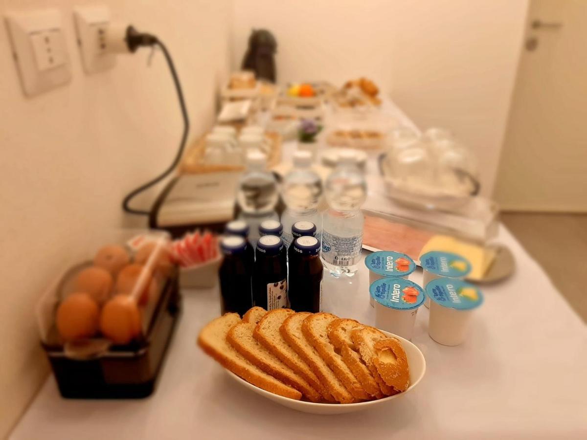 Bed and Breakfast A due passi da Genova Esterno foto