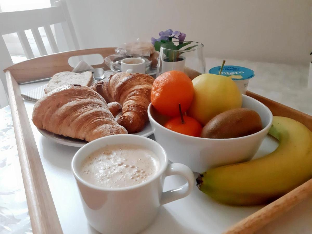 Bed and Breakfast A due passi da Genova Esterno foto