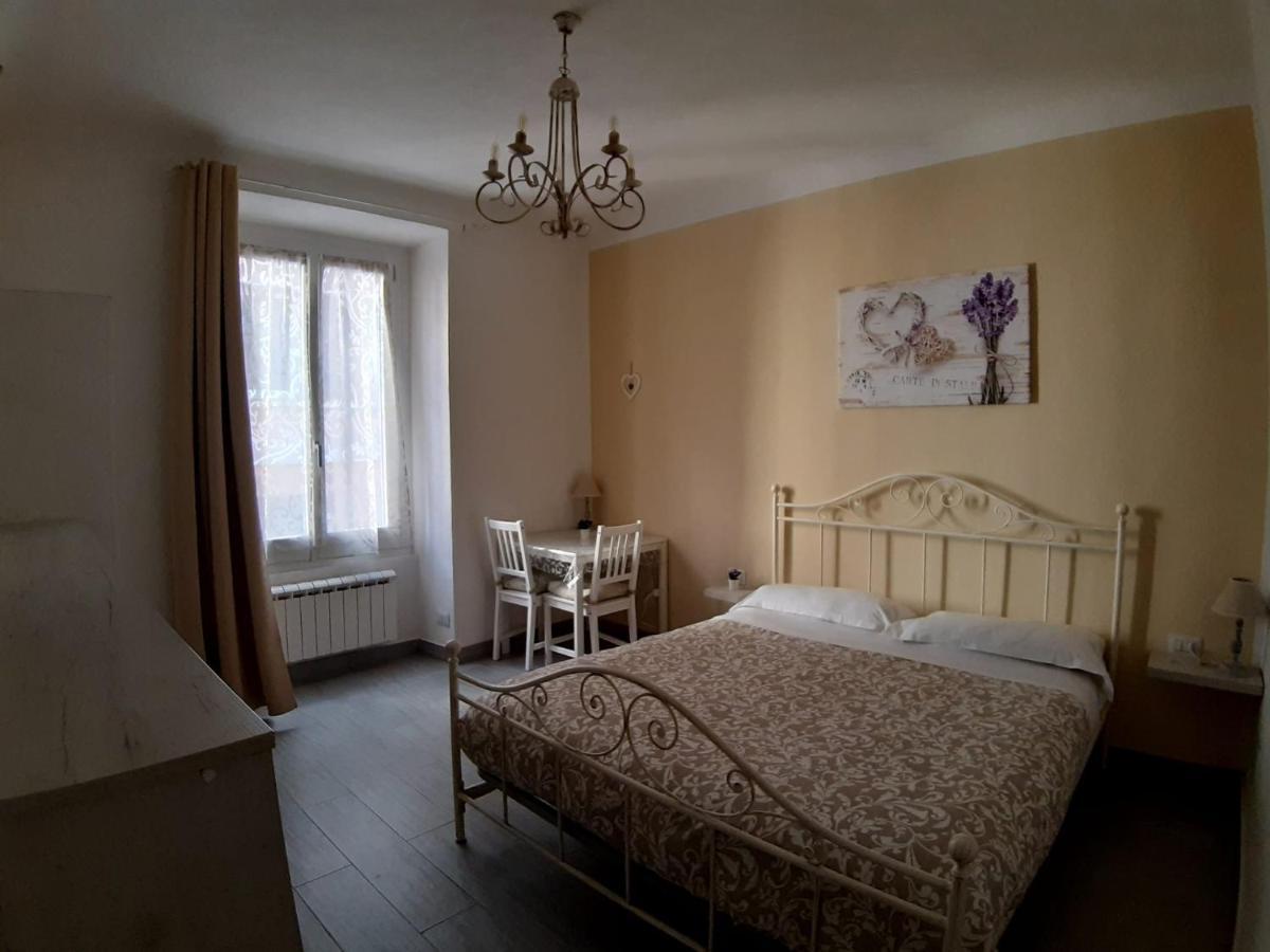 Bed and Breakfast A due passi da Genova Esterno foto