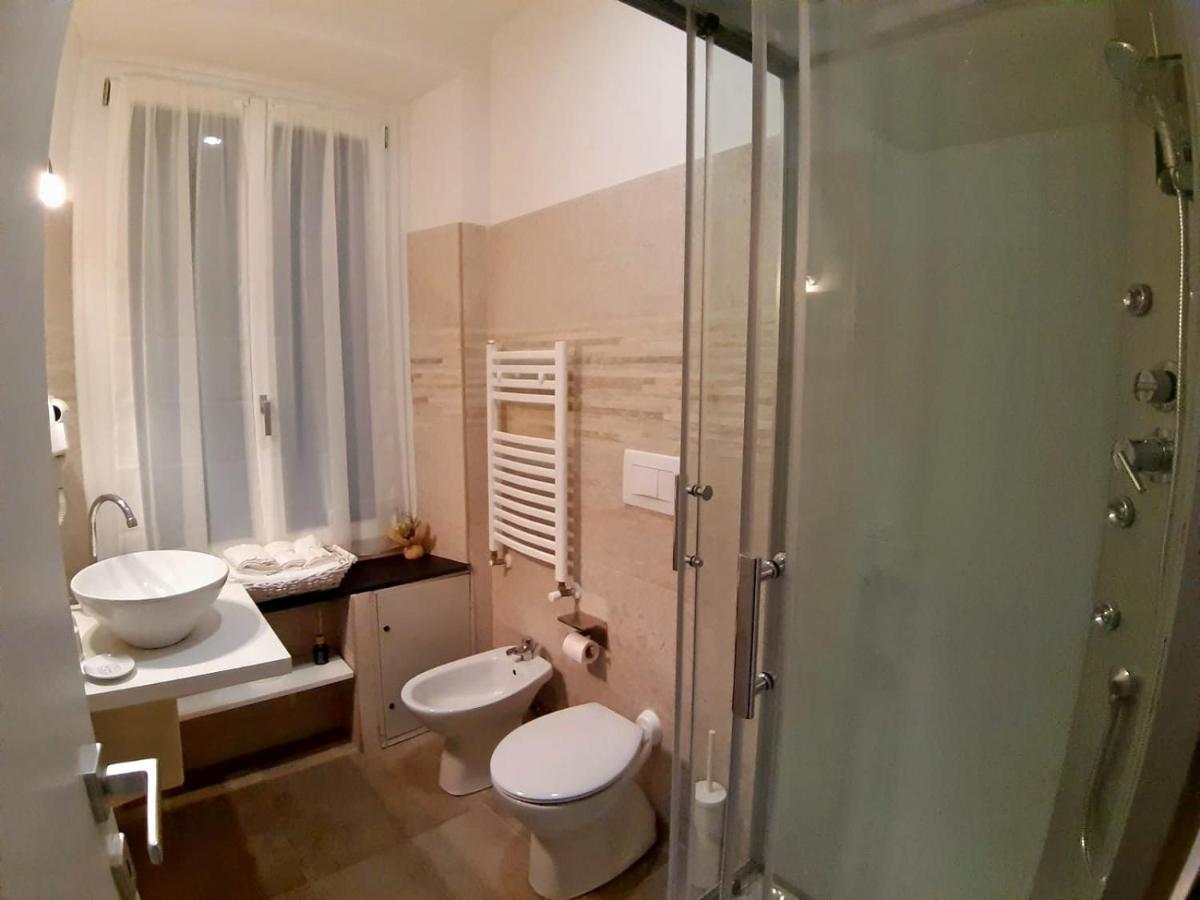 Bed and Breakfast A due passi da Genova Esterno foto