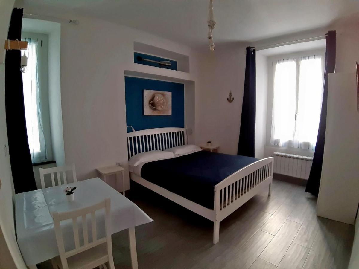 Bed and Breakfast A due passi da Genova Esterno foto