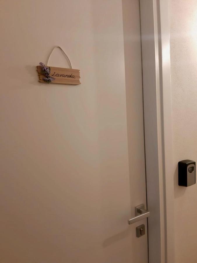 Bed and Breakfast A due passi da Genova Esterno foto