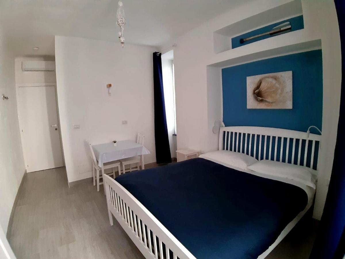 Bed and Breakfast A due passi da Genova Esterno foto